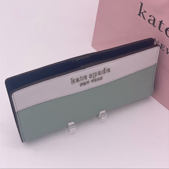 Kate Spade Cameron Large Slim
Bifold Wallet - Picture 3 of 8